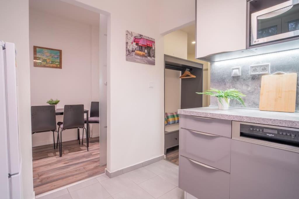 Sukromny Staromestsky Apartman V Uzasnej Lokalite/Cozy Old-Town Apartment In A Great Neighborhood Bratislava Dış mekan fotoğraf